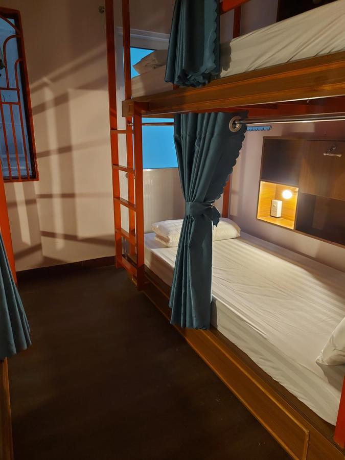 Saigon Rooftops Hostel Хошимин Екстериор снимка