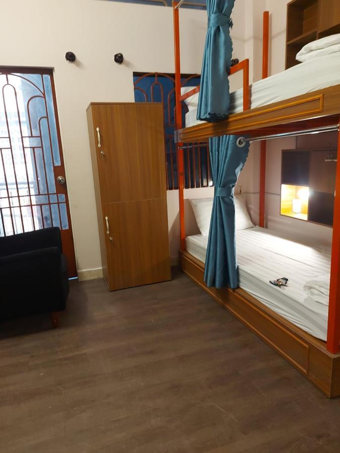 Saigon Rooftops Hostel Хошимин Екстериор снимка