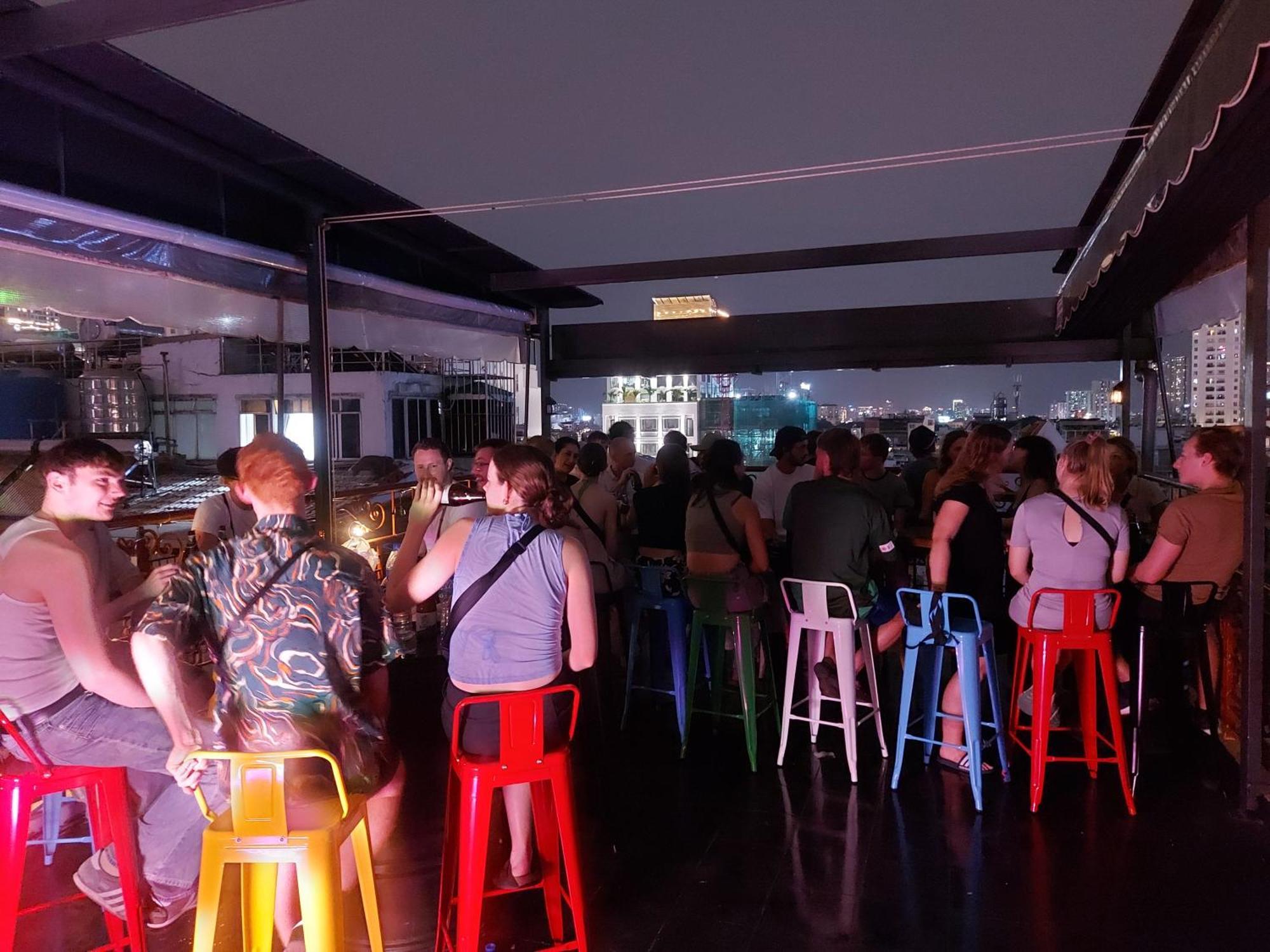 Saigon Rooftops Hostel Хошимин Екстериор снимка