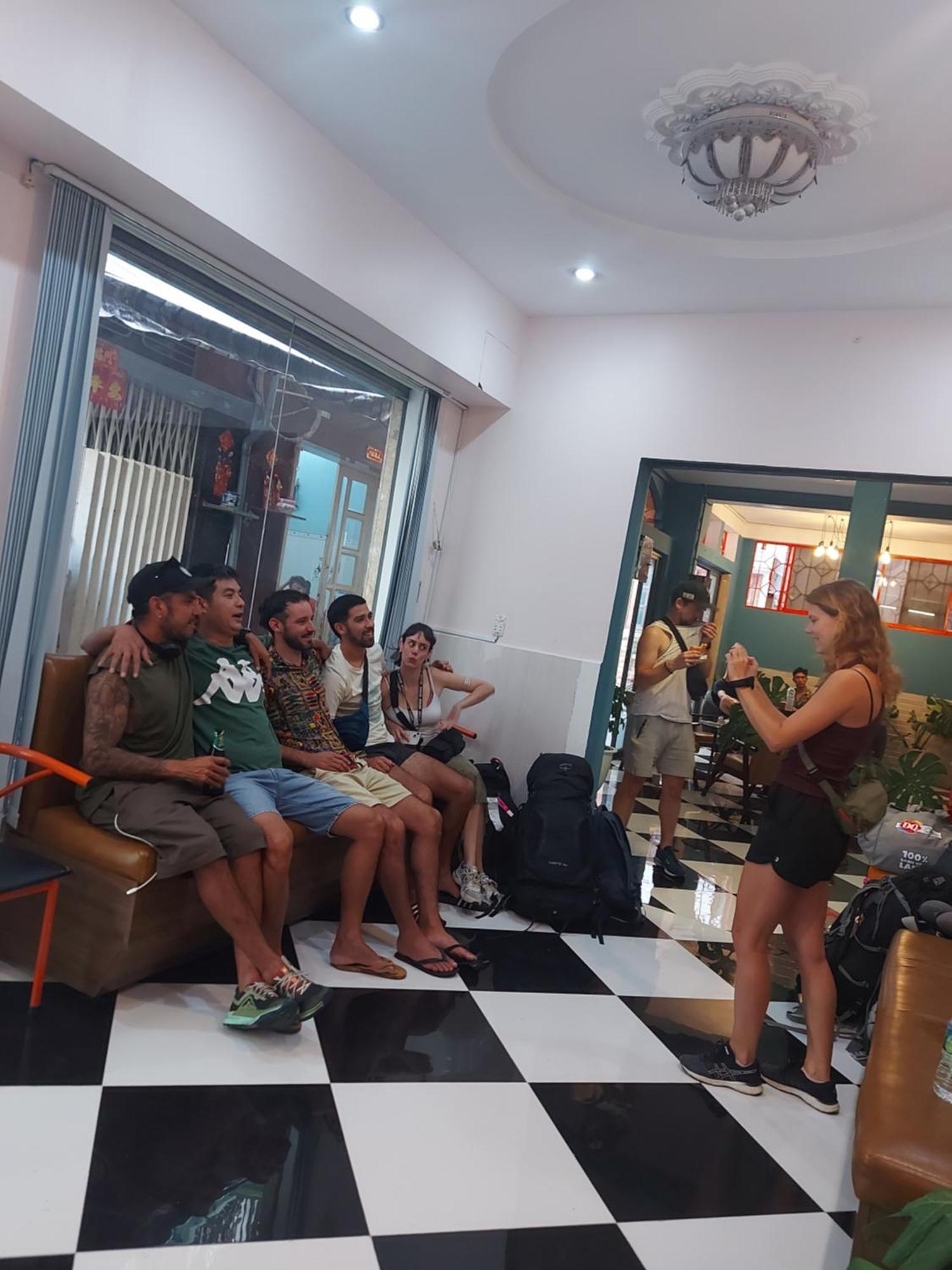 Saigon Rooftops Hostel Хошимин Екстериор снимка