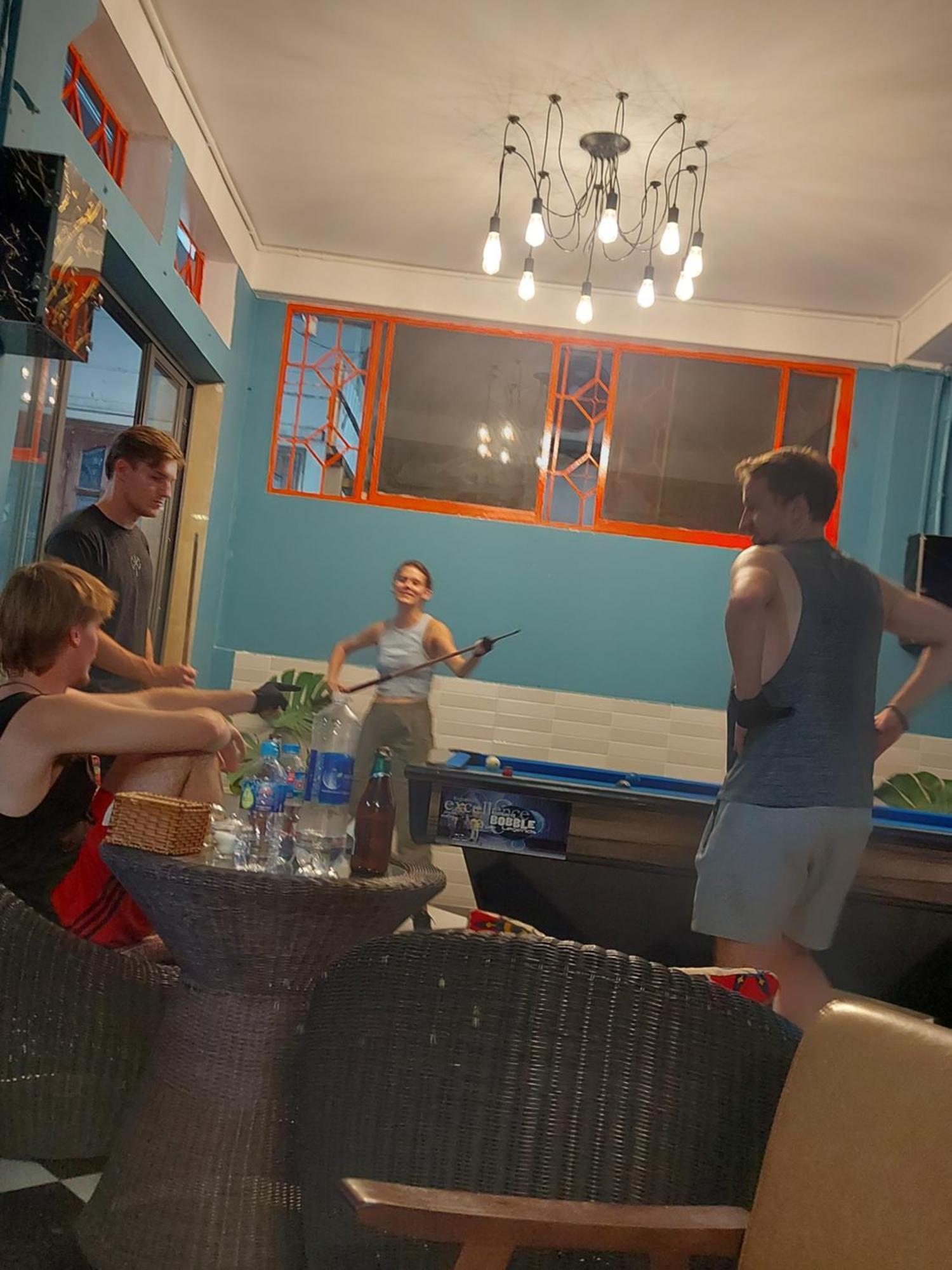 Saigon Rooftops Hostel Хошимин Екстериор снимка