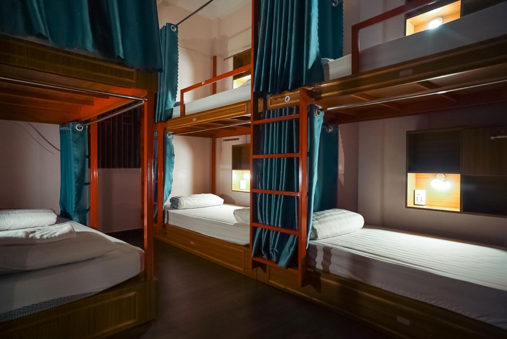 Saigon Rooftops Hostel Хошимин Екстериор снимка