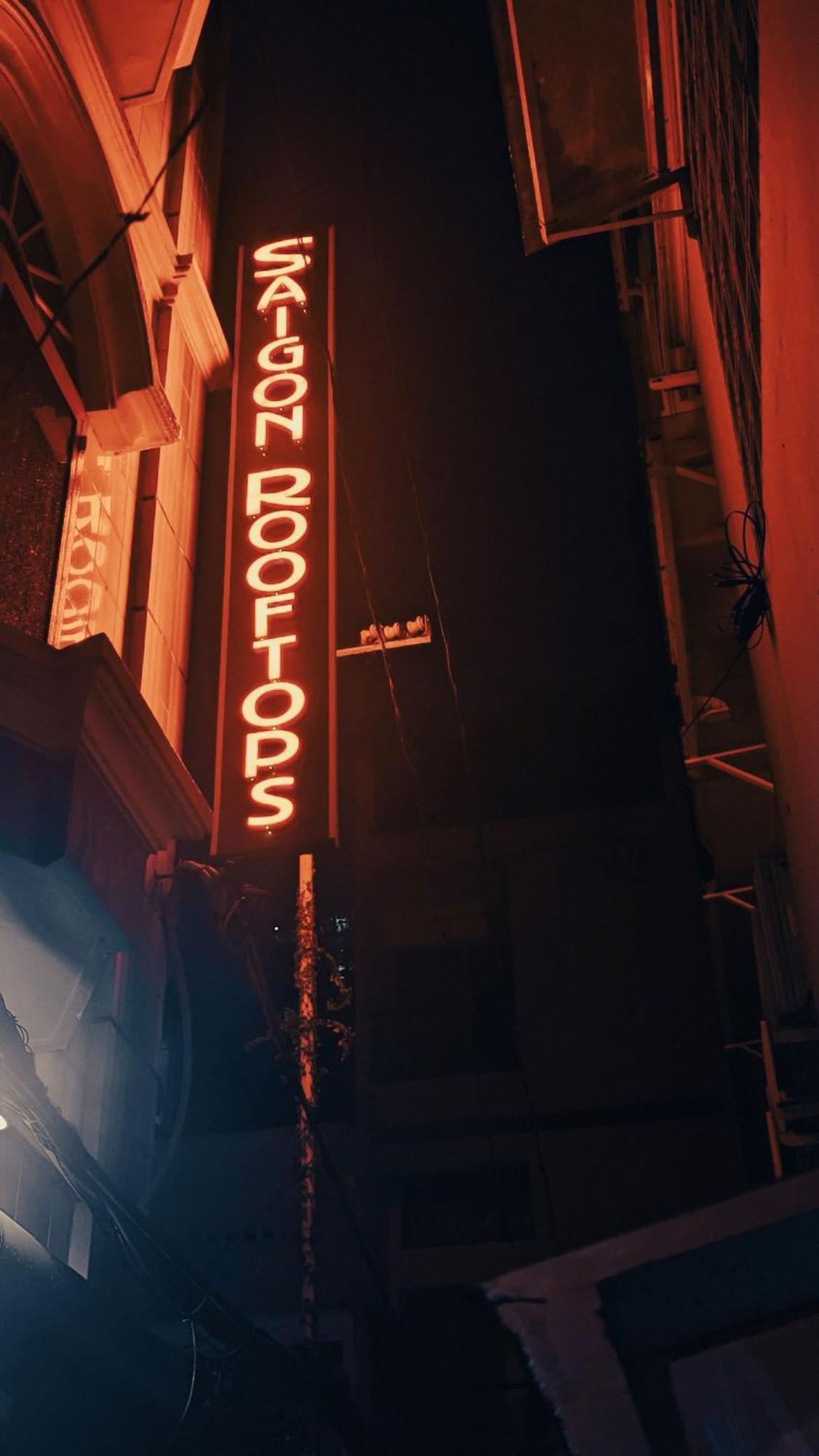 Saigon Rooftops Hostel Хошимин Екстериор снимка
